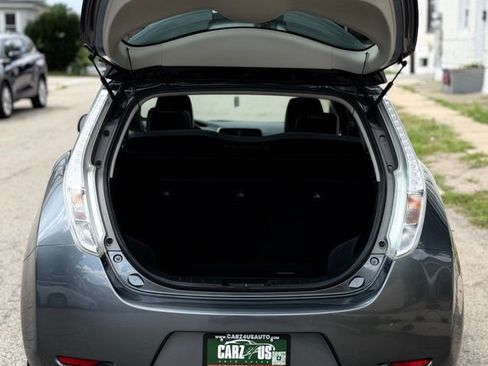 Used 2017 Nissan Leaf SL w/ Premium Package FWD image 7