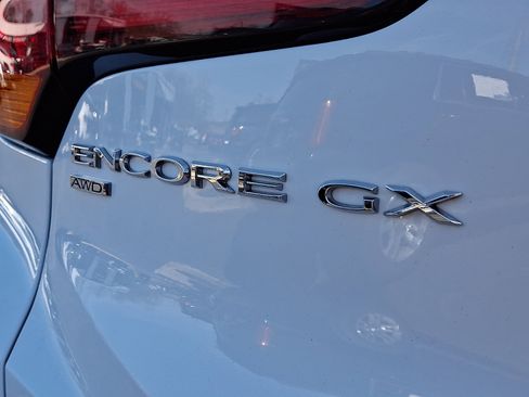 Used 2021 Buick Encore GX Essence AWD/4WD image 30