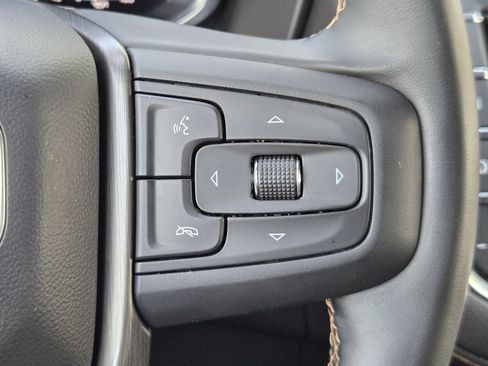Used 2023 GMC Yukon AT4 w/ AT4 Premium Plus Package AWD/4WD image 28