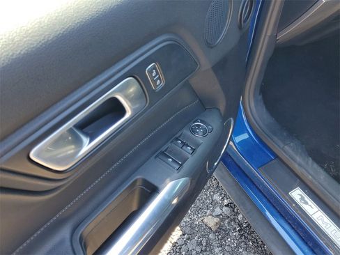 Used 2022 Ford Mustang Premium image 10