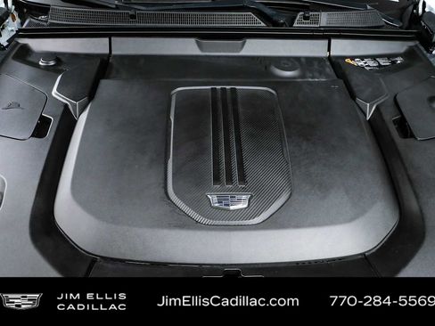 Used 2024 Cadillac Lyriq Sport RWD image 35