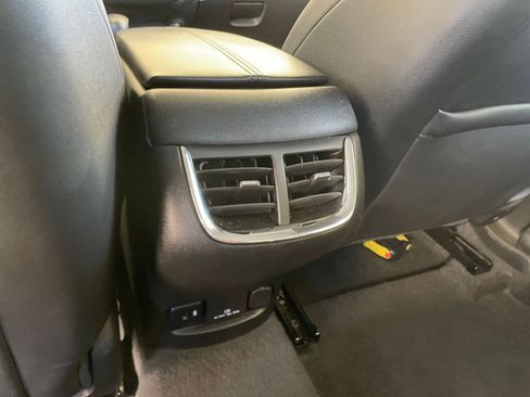 Used 2024 Chevrolet Malibu LT image 24