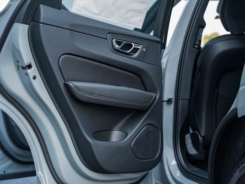 Certified 2025 Volvo XC60 T8 Plus w/ Protection Package Premier image 32