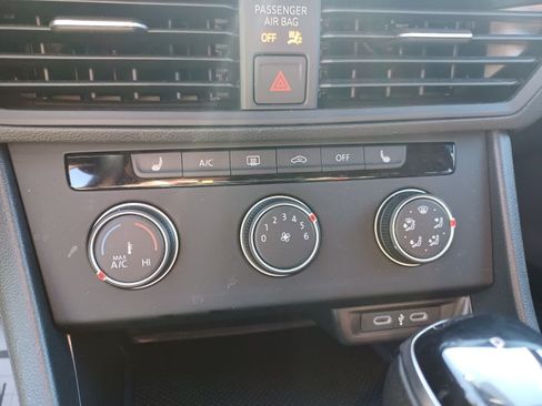 Used 2024 Volkswagen Jetta Sport FWD image 12
