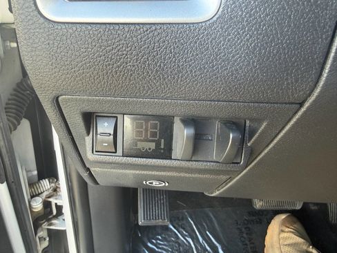 Used 2012 RAM 1500 Big Horn w/ Luxury Group image 33