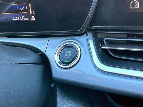 Certified 2024 Chevrolet Trax LT w/ LT Convenience Package image 26