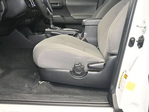 Used 2022 Toyota Tacoma SR w/ SX Package RWD image 21