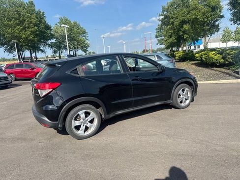 Used 2020 Honda HR-V LX image 11