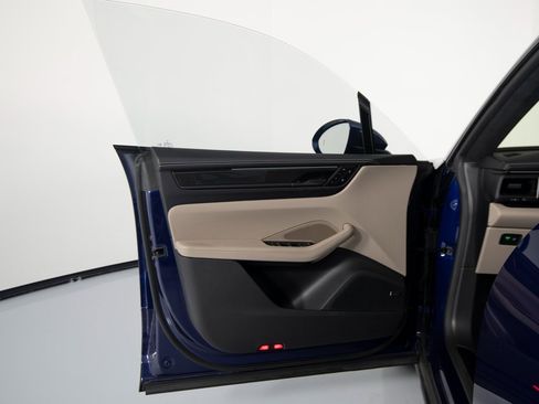 Certified 2024 Porsche Macan Turbo Electric image 19