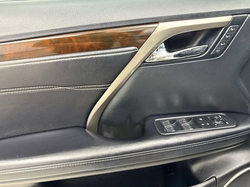 Used 2019 Lexus RX 350 FWD w/ Navigation Package image 37