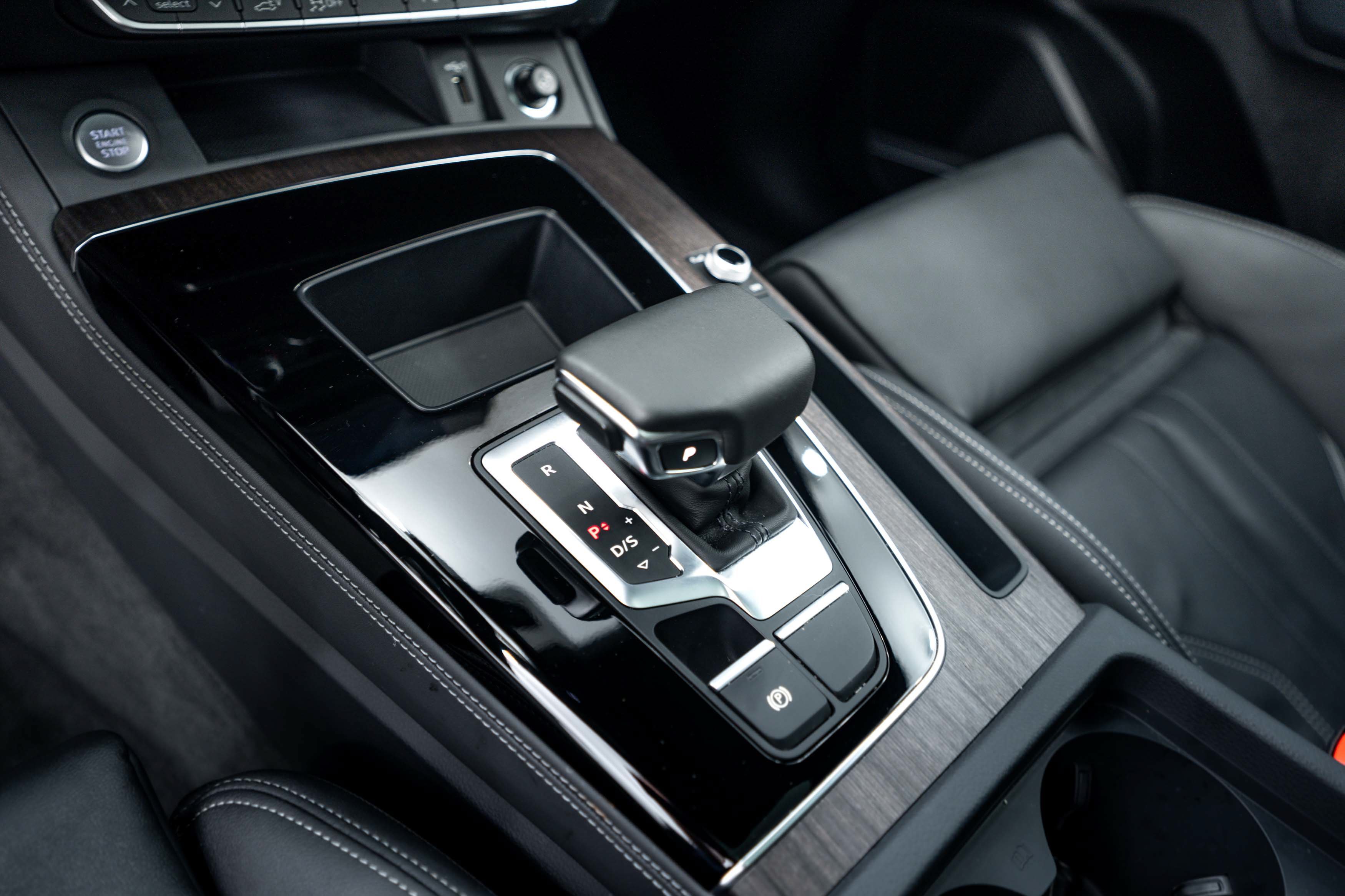 Certified 2024 Audi Q5 e Premium Plus AWD/4WD image 10