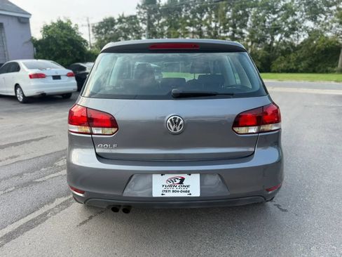 Used 2010 Volkswagen Golf 2-Door FWD image 4