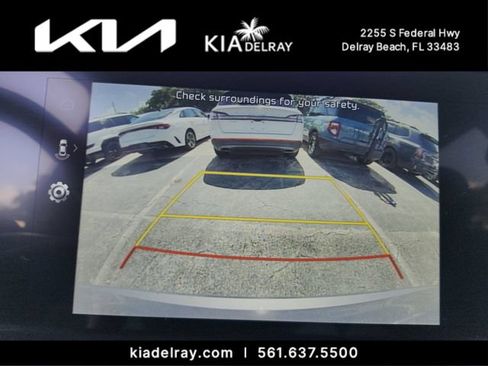 Used 2024 Kia Telluride LX FWD image 21