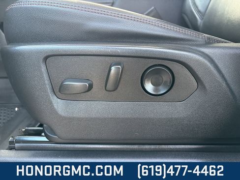 Used 2022 GMC Sierra 1500 AT4 image 17