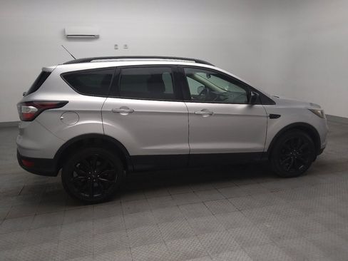 Used 2017 Ford Escape SE w/ Equipment Group 201A FWD image 10