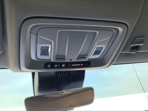 Used 2024 GMC Sierra 1500 SLT image 33