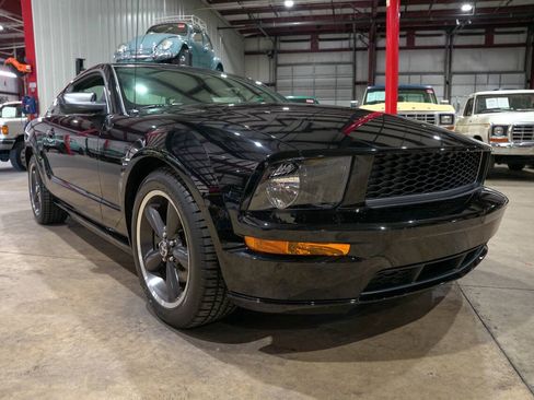 Used 2008 Ford Mustang GT Premium RWD image 12