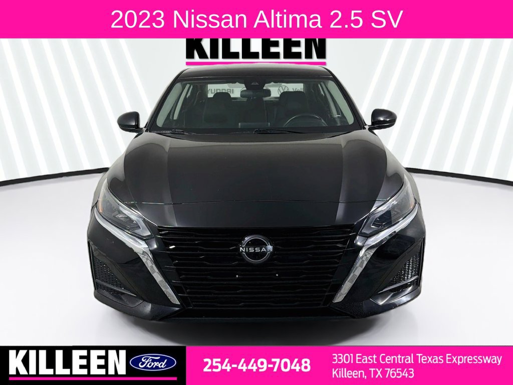 Used 2023 Nissan Altima 2.5 SV FWD image 2