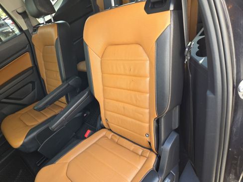 Used 2019 Volkswagen Atlas SEL Premium image 24