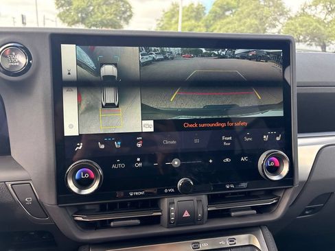Certified 2025 Lexus GX 550 w/ Accessory Package (2T) AWD/4WD image 14