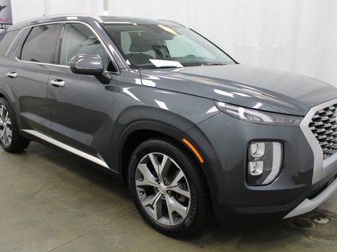 Used 2020 Hyundai Palisade SEL w/ Convenience Package image 3