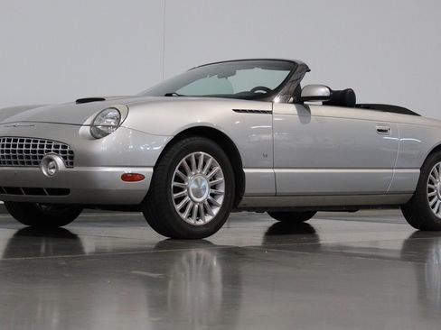 Used 2004 Ford Thunderbird RWD image 36