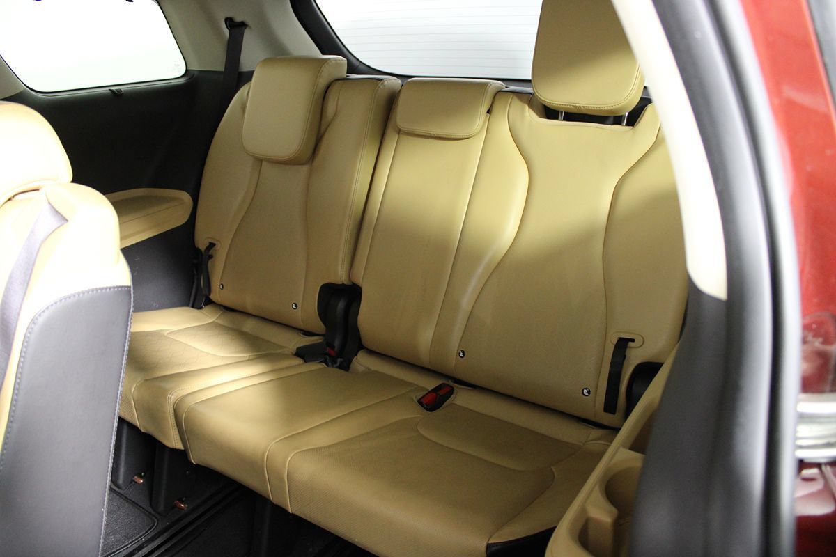 Used 2022 Kia Carnival EX FWD image 25