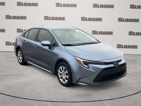 Used 2024 Toyota Corolla LE image 7