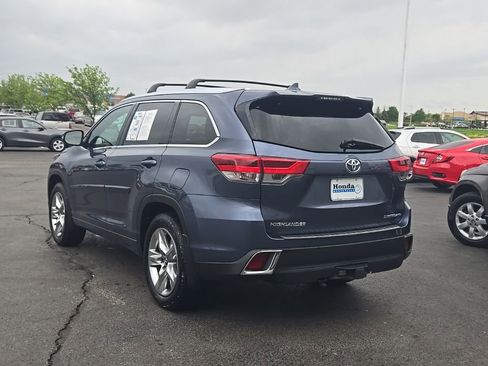 Used 2019 Toyota Highlander Limited AWD/4WD image 5