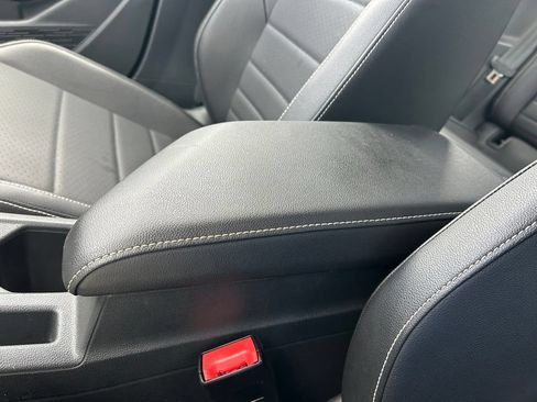 Used 2023 Volkswagen Jetta SE w/ Black Wheel Package FWD image 39