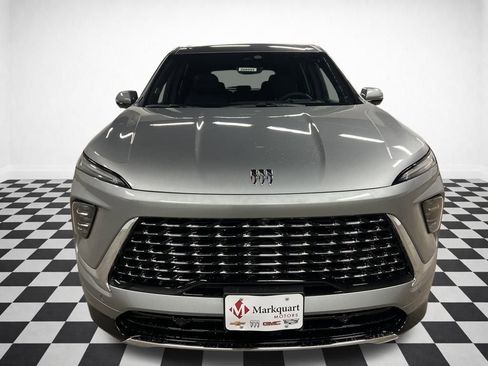 New 2026 Buick Enclave Avenir image 3