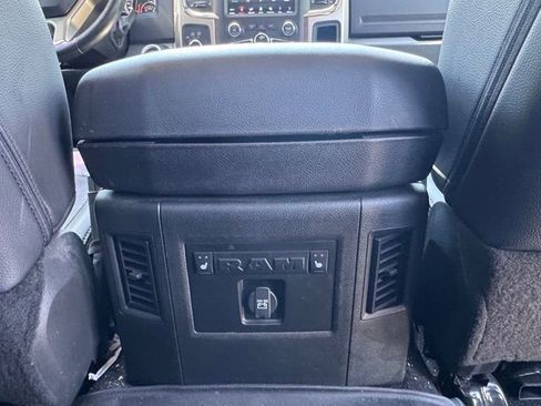 Used 2018 RAM 2500 Laramie w/ Convenience Group AWD/4WD image 10