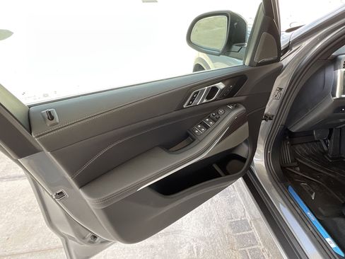 New 2026 BMW X5 xDrive40i w/ Premium Package image 8