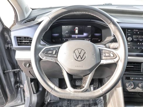 Certified 2022 Volkswagen Taos SE w/ IQ.Drive SE Package image 20