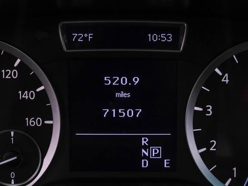 Used 2018 INFINITI QX30 Premium w/ Cargo Package image 22