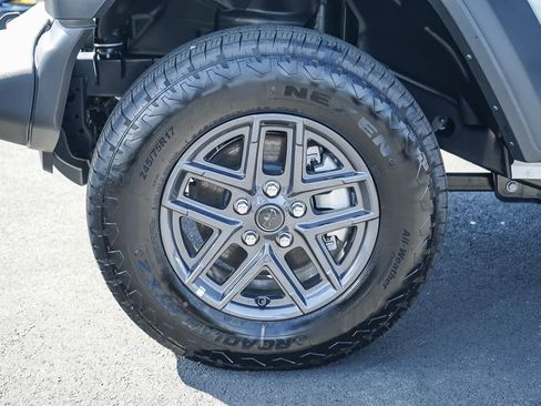 New 2025 Jeep Wrangler Sport S image 9