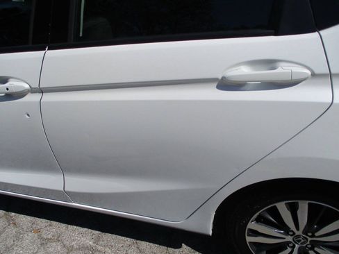 Used 2018 Honda Fit EX image 17