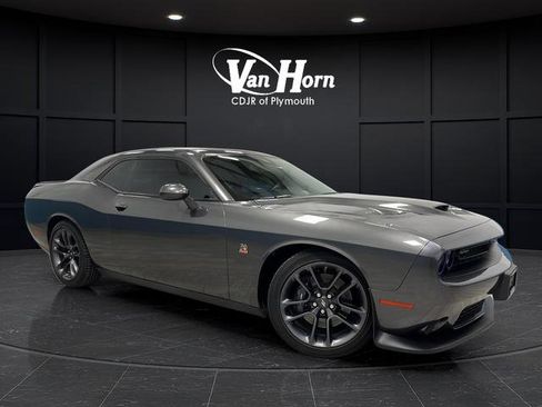 Used 2023 Dodge Challenger R/T Scat Pack RWD image 1