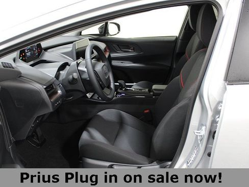 New 2026 Toyota Prius Plug-In Hybrid image 4