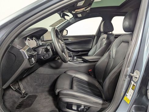 Used 2018 BMW 540i image 4