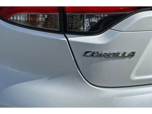 Used 2023 Toyota Corolla XLE image 33