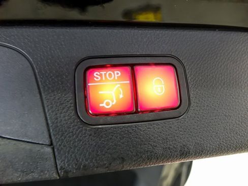 Used 2022 Mercedes-Benz GLC 300 image 25