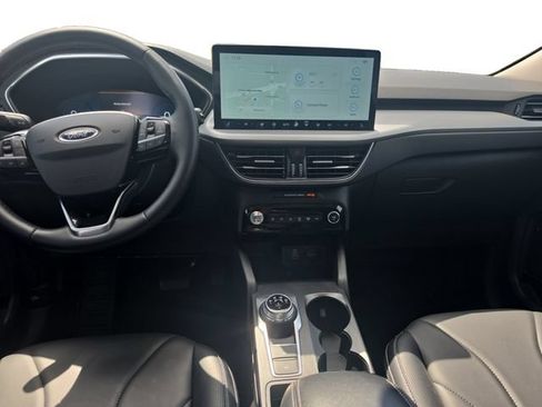 Used 2025 Ford Escape Platinum w/ Premium Technology Package AWD/4WD image 12