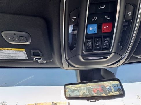 New 2025 Jeep Grand Cherokee L Limited w/ Luxury Tech Group II image 24