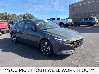Used 2023 Hyundai Elantra SEL w/ Convenience Package
