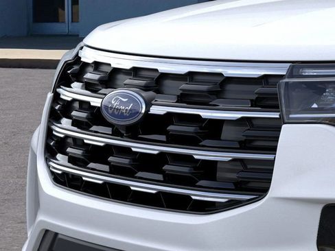New 2026 Ford Explorer Active w/ Active Comfort Package image 17