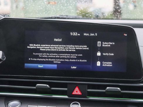 Used 2023 Hyundai Elantra Limited image 13