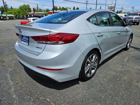 Used 2018 Hyundai Elantra Limited w/ Limited Ultimate Package 02 FWD image 5