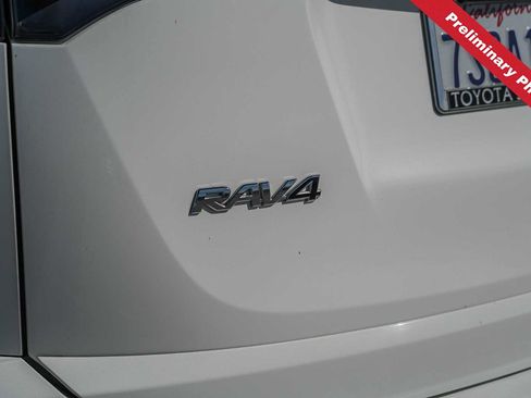 Used 2016 Toyota RAV4 XLE FWD image 8