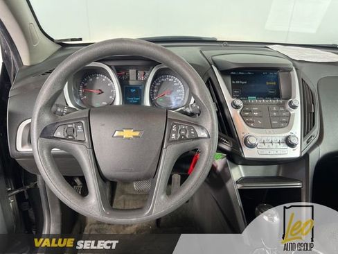 Used 2017 Chevrolet Equinox LS FWD image 14